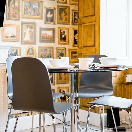 West Bow - Magical Harry Potter-Inspired Flat Near Edinburgh Castle Apartment Ngoại thất bức ảnh